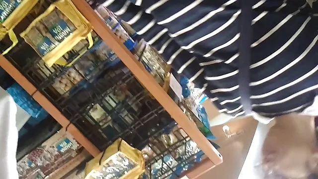 Two sluts in sexy lingerie urgently leave for work to serve one rich client films sexuel gratuit blindfolded and they know all his preferences in which the main thing is anal sex