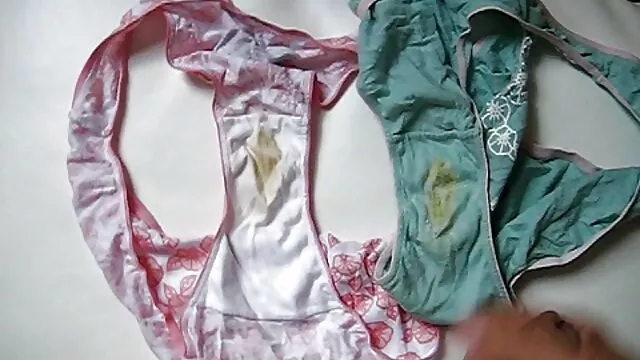 Cute chick gives a quality blowjob with a plentiful stream of drool porno rapport sexuel