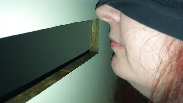 An asshole woman took off her sexy black dress and showing the man her big nipples on her breasts, she begins to suck his penis pronographie sexuel up to the balls and a man with a wild look pounds her into the anal hole after that, lowering the sperm inside