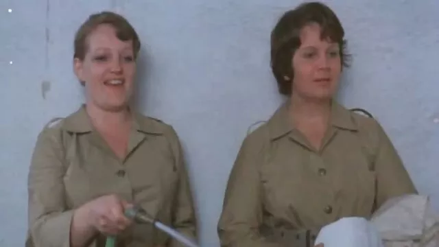 Dame nue vidéos de porno sexuel dans la rue