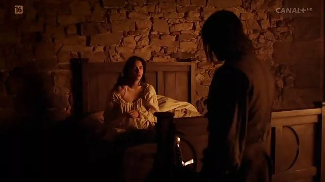 Ebony slut with gigantic porno avec poupée gonflable milkings fucks bald sinner