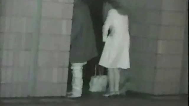 An adult man bares a young nipple for close-up pussy fuck sexuel prono