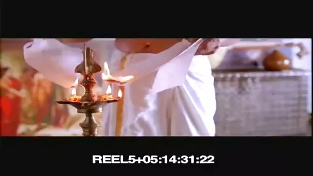 An evil tattooed burglar, viol sexuel porno having climbed into the house, brutally tore off a petite blonde by having a bitch on the couch without removing his mask