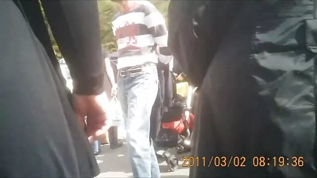 From anal caresses with a tongue, the chick relaxed and wanted to feel the dick sexuel prono in her ass