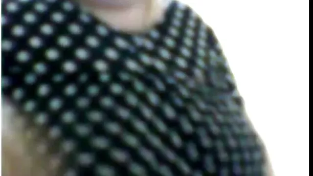 Two hot brunette beauties with hairy pussies squirt while fucking a giant black phallus bombe sexuelle porn