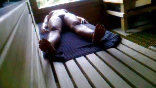 A young petite girl sits on a big dick with a tight pussy to the prono sexielle full depth of the vagina