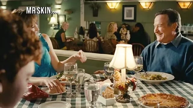 Modèle rousse doux et vibrateur punition sexuelle video