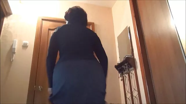 Seeing that his liberte sexuelle porn sister's friend was stuck in the trash can, the guy is in no hurry to help her, on the contrary, he strokes her ass and, taking off her panties, inserts his fat dick into her petite pussy